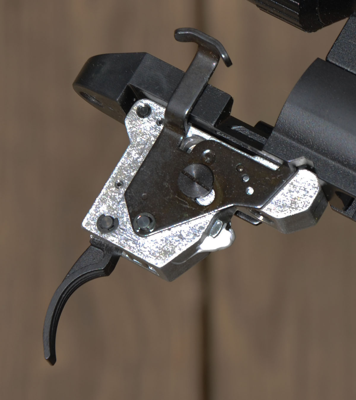A two-stage design, the trigger on Layne’s rifle broke crisply at an average weight of 45.6 ounces with only five ounces of variation for 10 pulls. The safety lever is a three-position design.